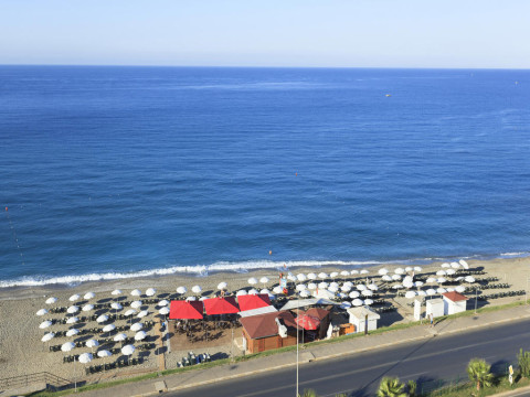 DIAMOND HILL RESORT