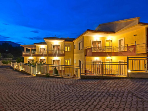 Diamond Hotel
