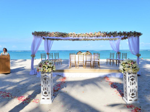 Diani Reef Beach Resort & Spa