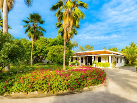 DIANI SEA LODGE