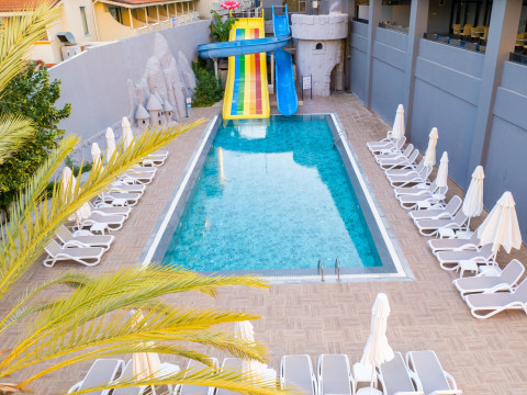 Nova Park Hotel