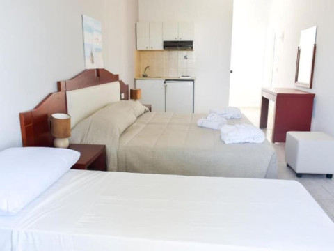 DIAS APARTMENTS