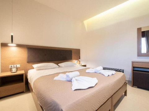 Dimitra Hotel and Apartments