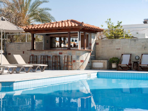 Dimitra Hotel and Apartments