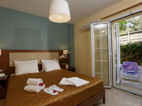 DIMITRA HOTEL & APTS