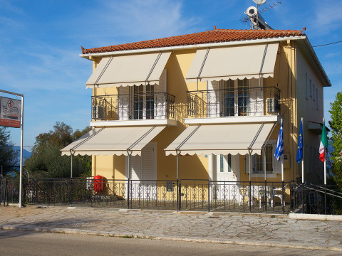 Dimitris Studios
