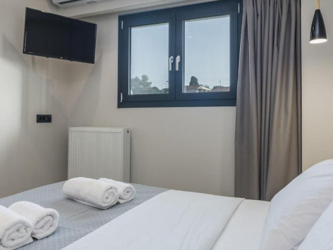 DIONISOS LUXURY SUITES