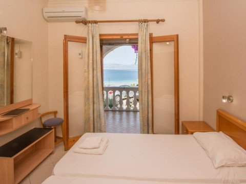 Dionysos Apartments