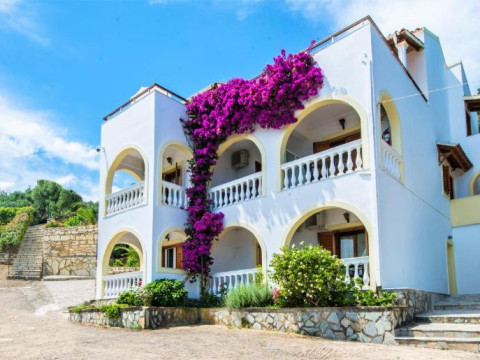 Dionysos Apartments
