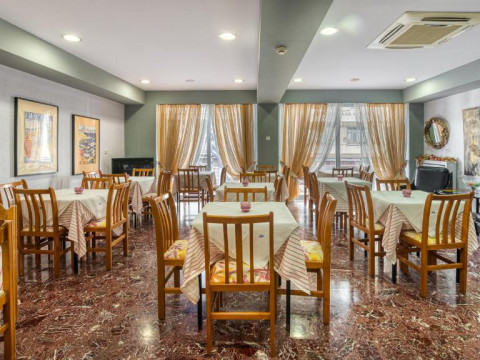 Diros Hotel