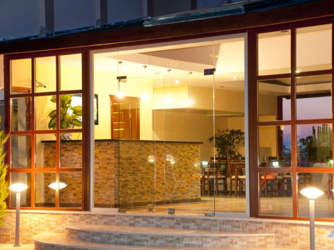 DOGAN BEACH HOTEL