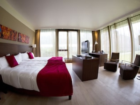 DOLCE BY WYNDHAM LA HULPE BRUSSELS