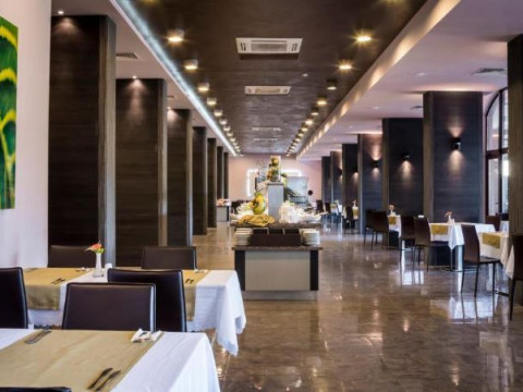 DOLCE VITA SUNSHINE HOTEL