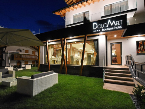 Dolomeet Boutique Hotel