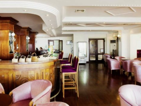DOME HOTEL