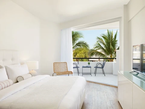 DOMES NORUZ KASSANDRA (ADULTS ONLY 16+)