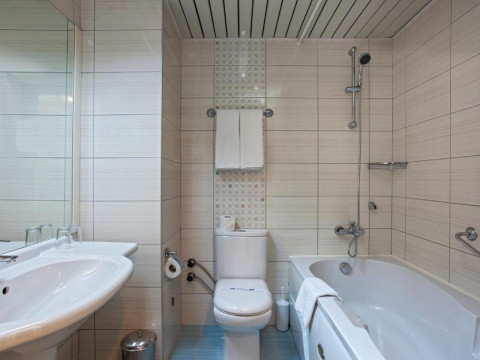 Dosi Hotel