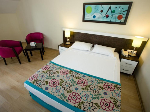 Dosi Hotel