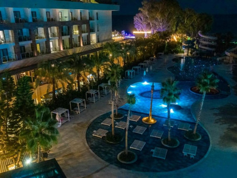 DoubleTree by Hilton Antalya-Kemer Resort