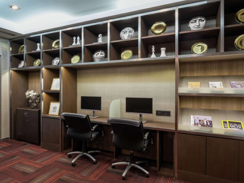 DoubleTree by Hilton Bangkok Ploenchit
