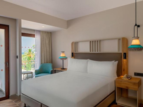 DOUBLETREE BY HILTON ISIL CLUB RESORT