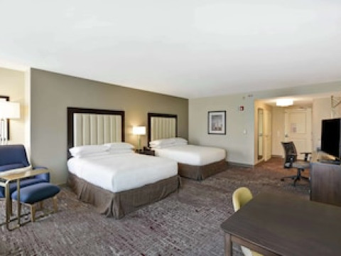 DOUBLETREE BY HILTON CHICAGO MIDWAY AIRPORT