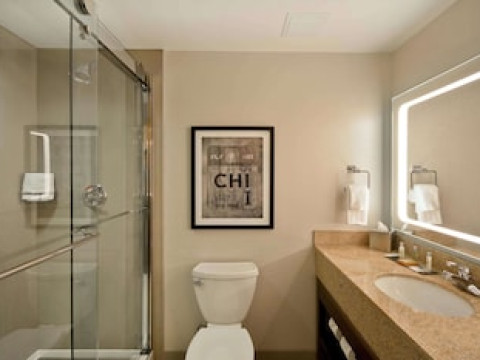 DOUBLETREE BY HILTON CHICAGO MIDWAY AIRPORT
