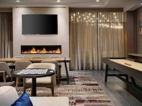 DOUBLETREE BY HILTON CHICAGO MIDWAY AIRPORT