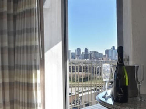 DOUBLETREE BY HILTON DALLAS - MARKET CENTER