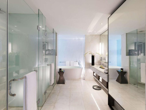 DoubleTree by Hilton Hotel Jakarta - Diponegoro