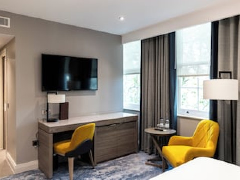 DOUBLETREE BY HILTON LONDON WEST END