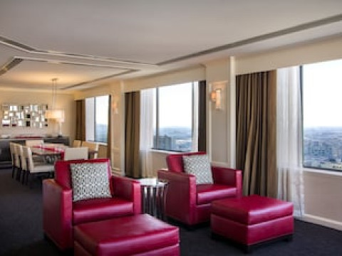 DOUBLETREE BY HILTON LOS ANGELES DOWNTOWN