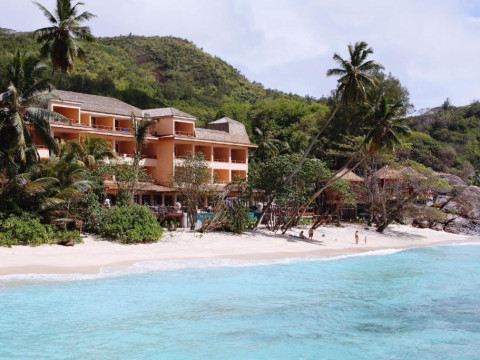 DOUBLETREE BY HILTON SEYCHELLES ALLAMANDA RESORT & SPA
