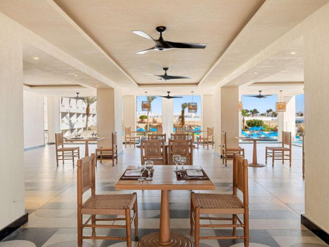 HILTON SHARM SHARKS BAY_