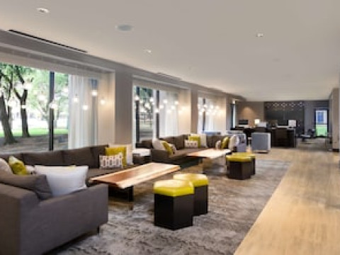 DOUBLETREE BY HILTON & SUITES HOUSTON BY THE GALLERIA