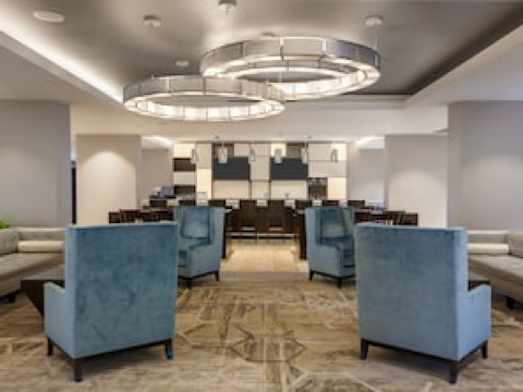 DOUBLETREE BY HILTON & SUITES HOUSTON BY THE GALLERIA