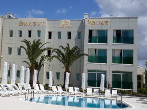 SIGNATURE BLUE RESORT