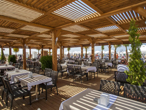 Dream World Resort & Spa