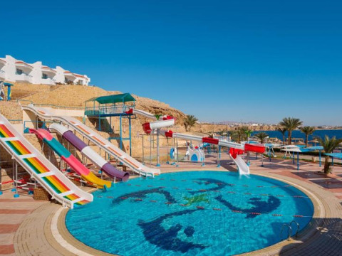 DREAMS BEACH RESORT_