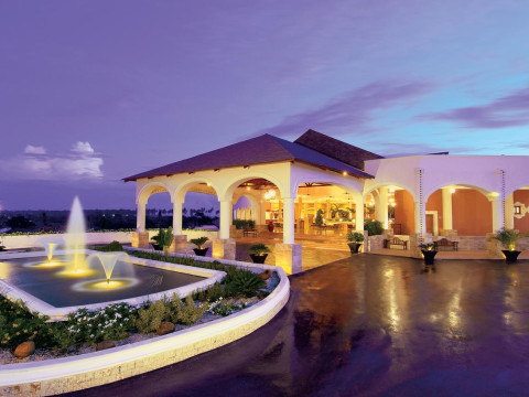 Wyndham Alltra Punta Cana All Inclusive Resort
