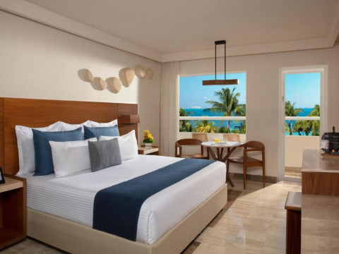 Dreams SANDS CANCUN RESORT  SPA