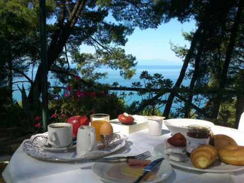 Dryades Hotel