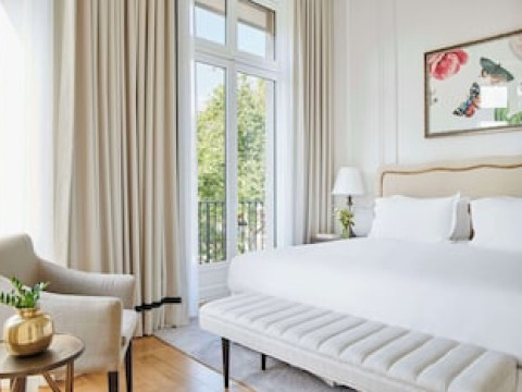 DU LOUVRE, IN THE UNBOUND COLLECTION BY HYATT