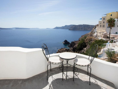 Ducato di Oia Santorini