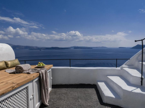 Ducato di Oia Santorini