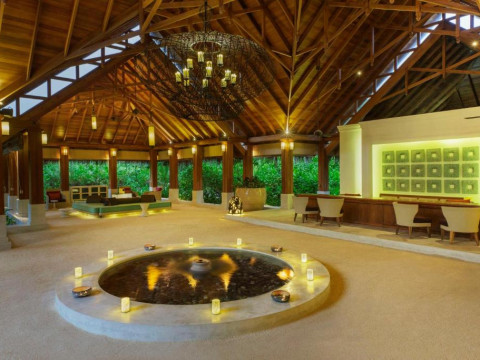 Dusit Thani Resort Maldives