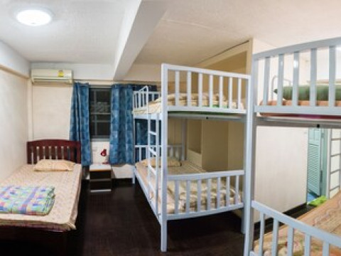 DUTCH GUESTHOUSE