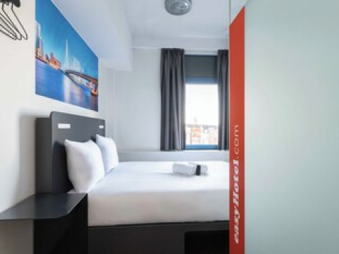 EASYHOTEL CITY CENTER