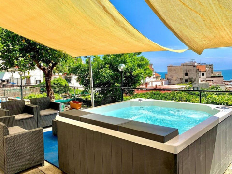 Eden Holiday Apartment