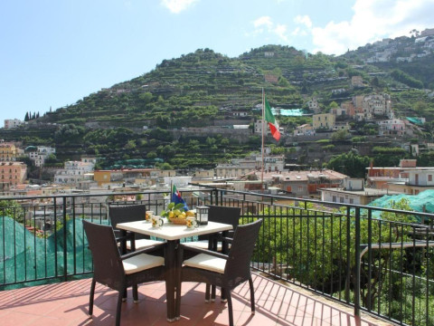 Eden Holiday Apartment